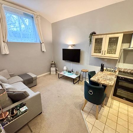 County House City Centre With Parking Sleeps 4 约克 外观 照片