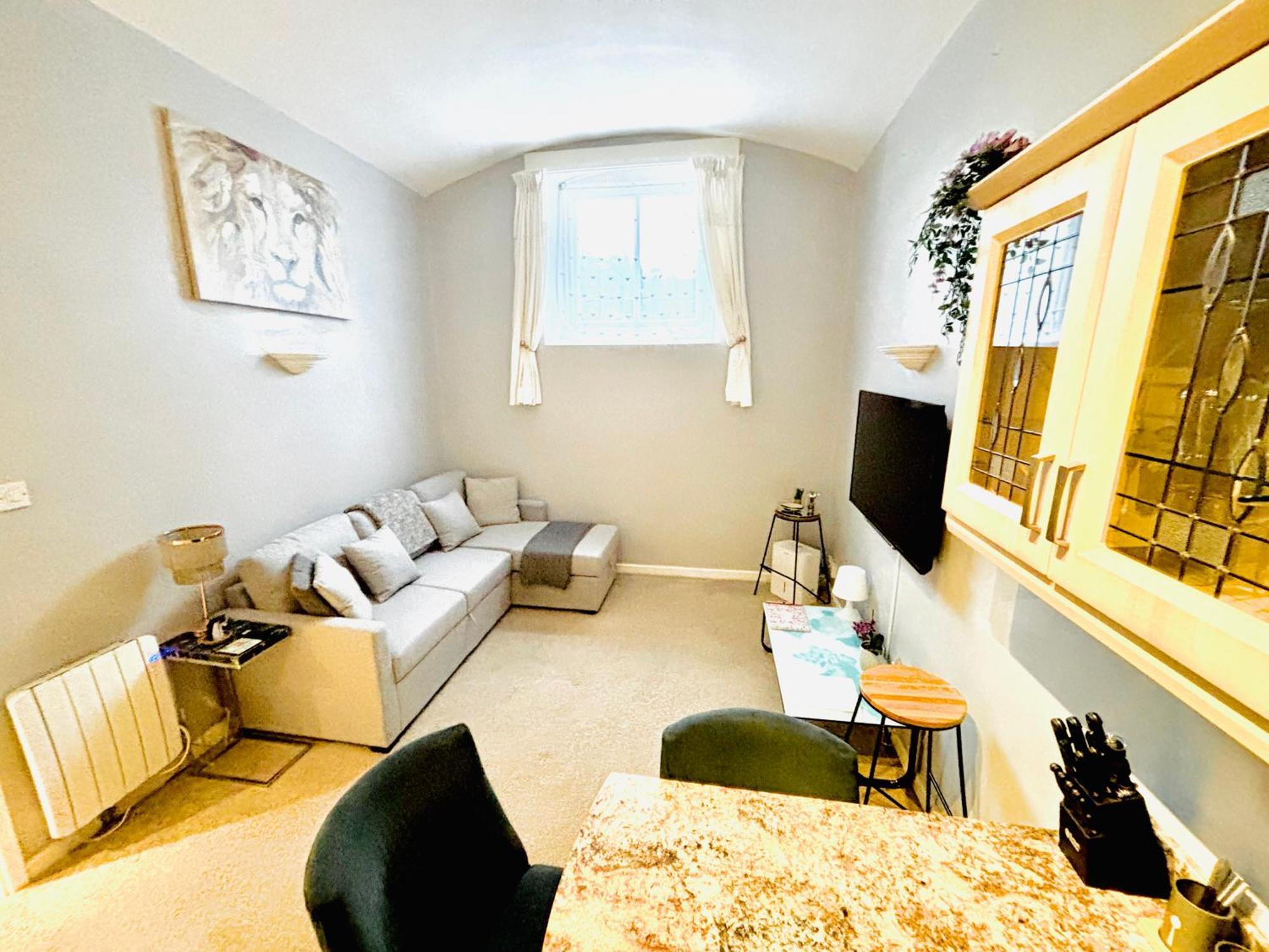 County House City Centre With Parking Sleeps 4 约克 外观 照片